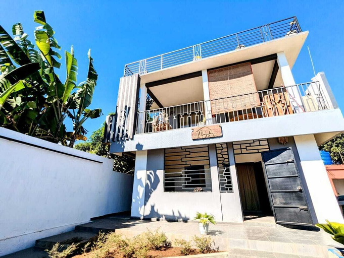 Front of property 3, Villa Natura, Diana