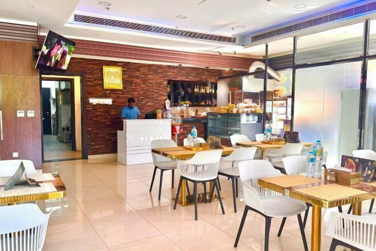 Restaurant 4, New Dream Plaza Hotel Apartment, Dubai