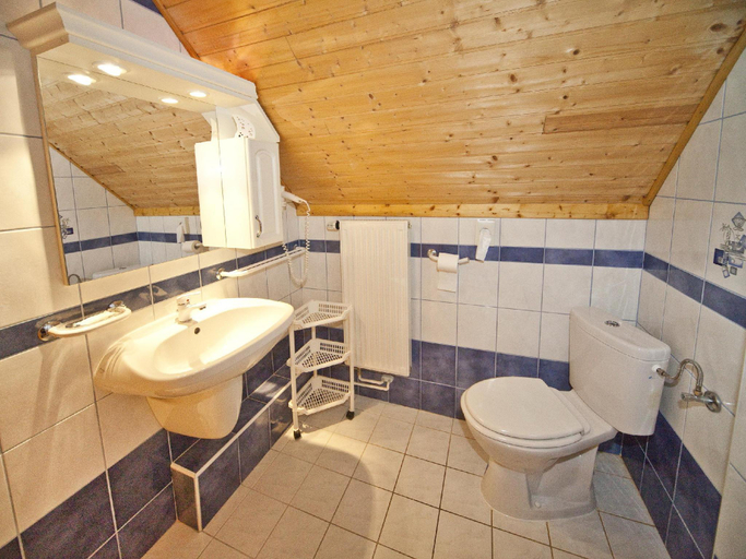 Bathroom 5, Gold Haus Pension, Balatonfüred