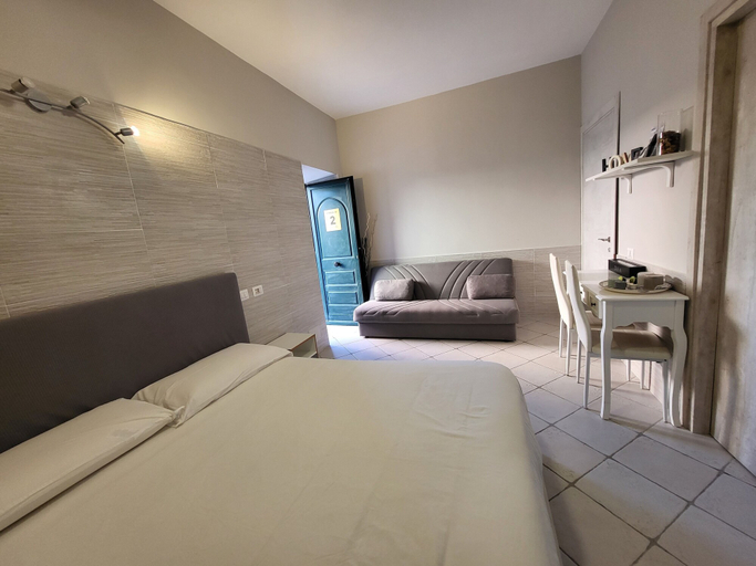 Bedroom 4, ALBACHIARA GUEST HOUSE, Roma