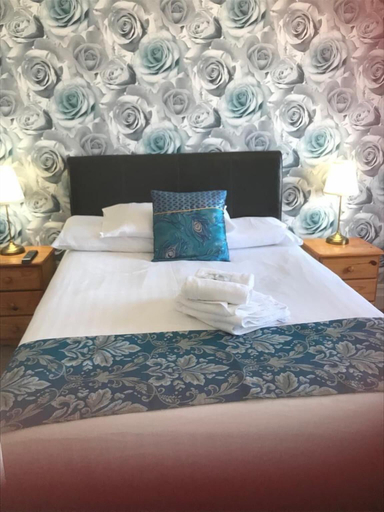 Bedroom 2, HOTEL242, Blackpool