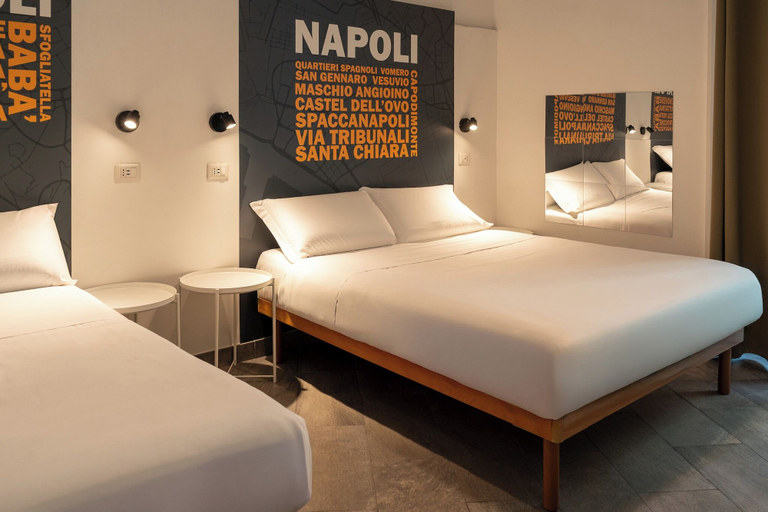 Bedroom 4, Sweet Sleep Studios, Napoli