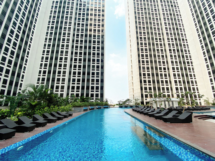 Pool, Cream Toned And Compact Studio Apartment Pollux Chadstone, Cikarang