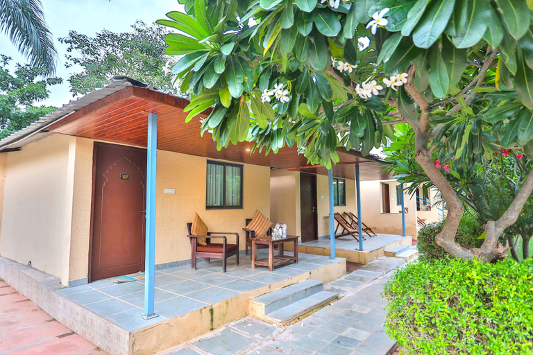 Front of property 2, Rambagh Retreat-Stay with Swimming Pool, Udaipur