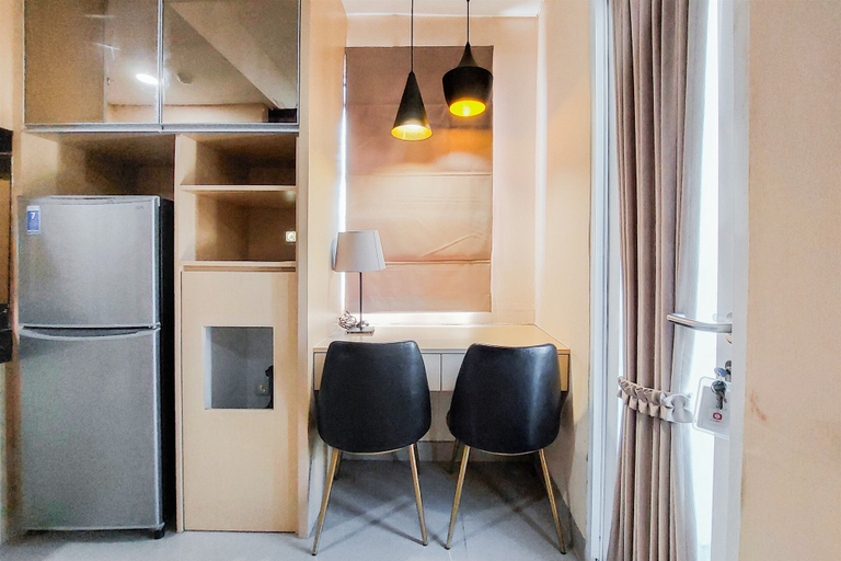 Interior 5, Strategic And Comfy Studio Apartment B Residence Near Bsd, Tangerang Selatan