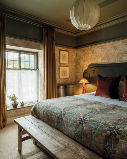 Bedroom 2, The Royal George, Monmouthshire