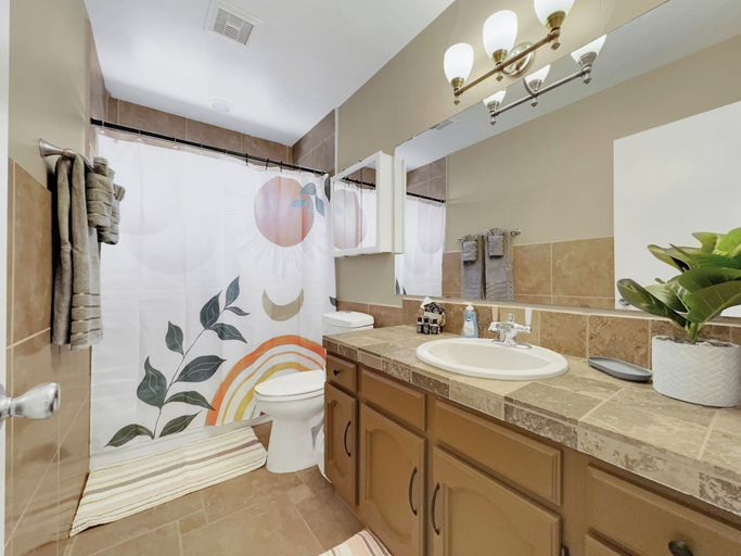 Bathroom 5, Yorkshire Glendale, Maricopa
