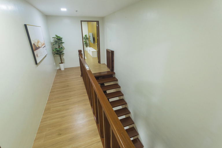 Living area 4, Vine and Canopy, Morong