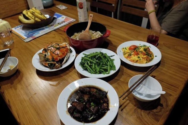 Restaurant 5, Standard Villa, Saraphi