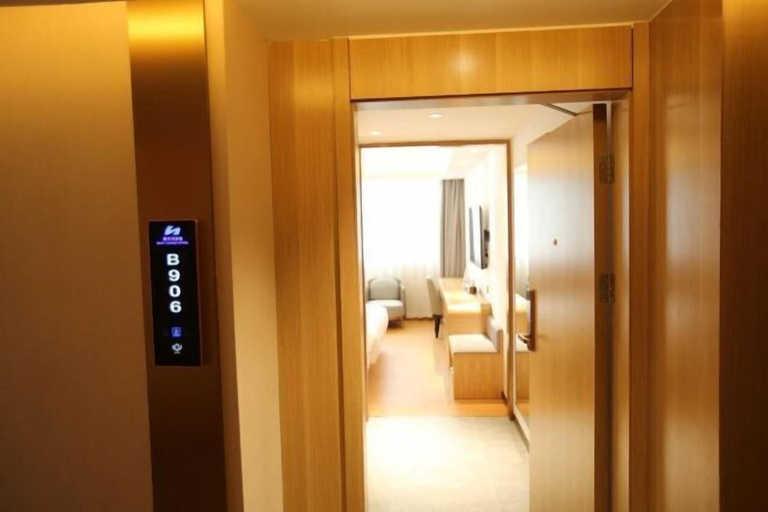 Bedroom 3, New TianHe Hotel, Guangzhou
