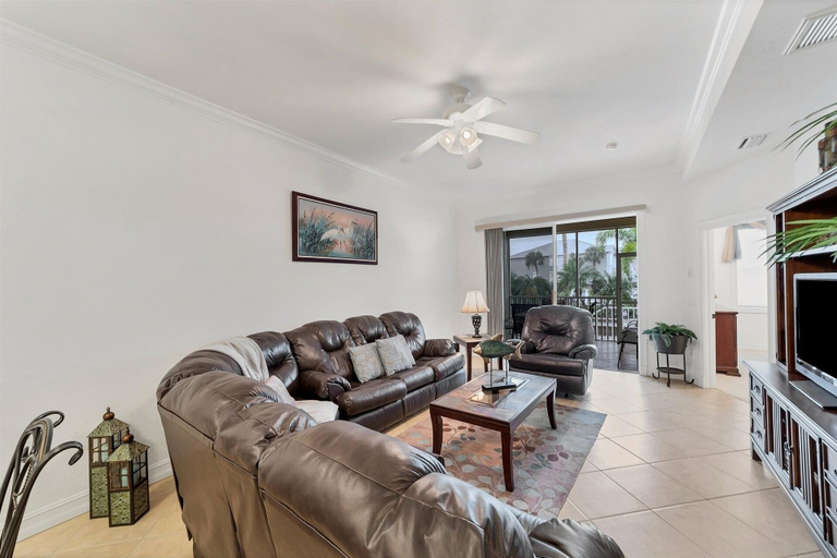 Living area 2, Punta Gorda 3-Bedroom Canalfront Vacation Condo with Dock 3 Condo, Charlotte
