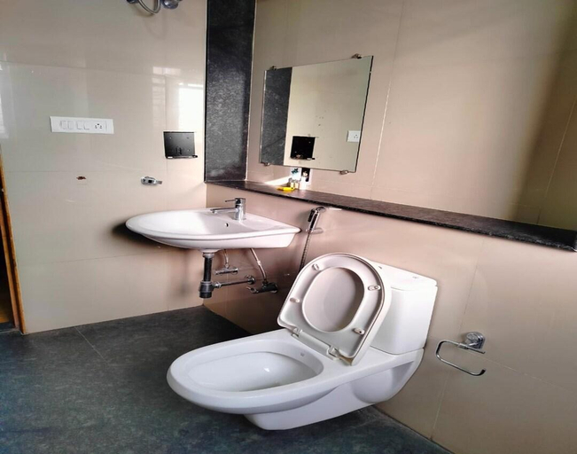Bathroom 3, Soma Vineyard Resort, Nashik