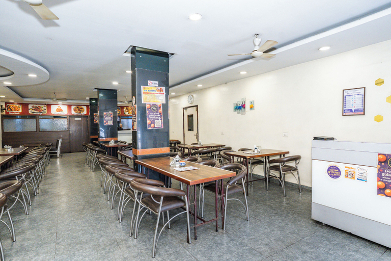 Food & Drinks 5, Hotel Sun-Om, Raipur