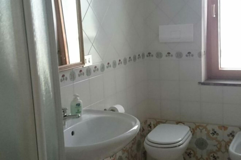 Bathroom 5, Villa L'Ulivina - Indipendent Villa Garden & View, Napoli