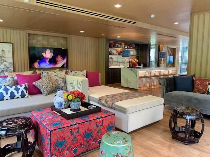 Ballroom 2, The Base Central Condominium, Pulau Phuket