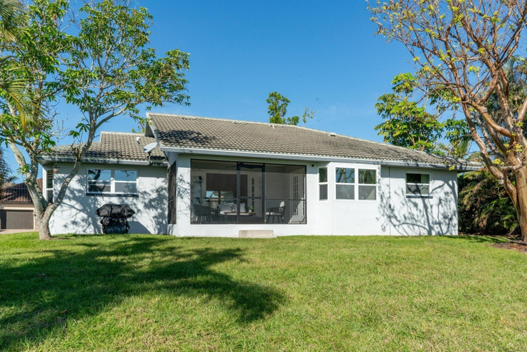 Exterior 5, Punta Gorda 3-Bedroom Canalfront Vacation Home with Dock 3 Home, Charlotte