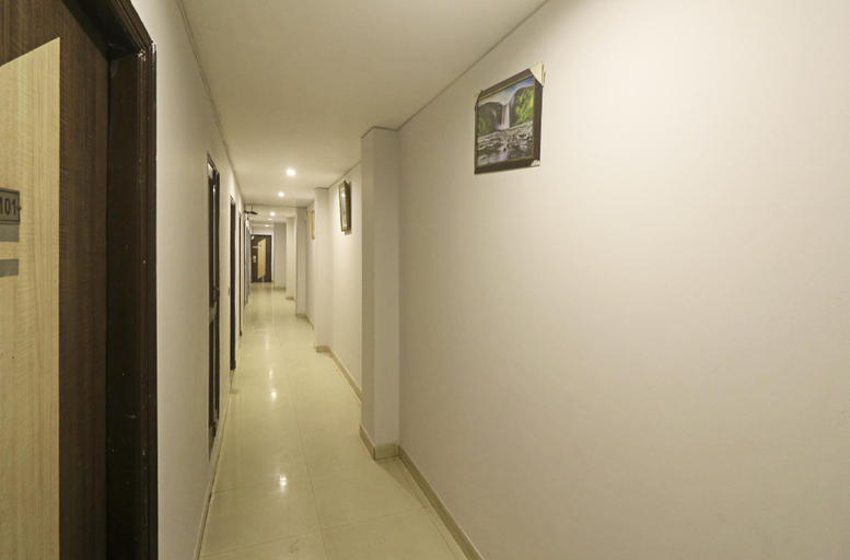 Public Area, Hotel Samara, Delhi