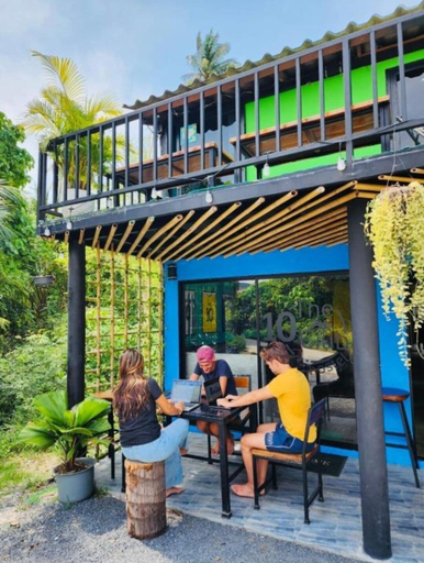 Food & Drinks 4, The 10 club hostel, Ko Phangan