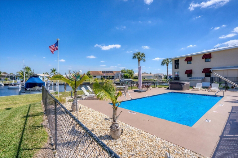 Pool 4, Punta Gorda 2-Bedroom Canalfront Condo with Dock and Pool 2 Condo, Charlotte