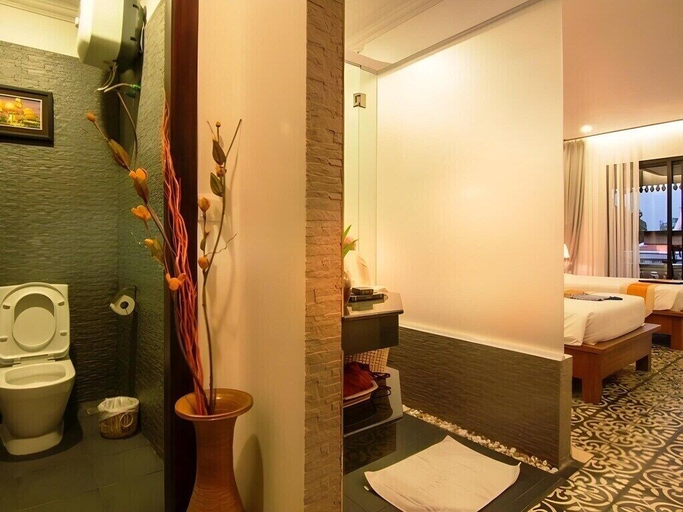 Bathroom 3, 6 Rooms Oudom Sokhomal Private Wellness Villa & Retreat, Siem Reap