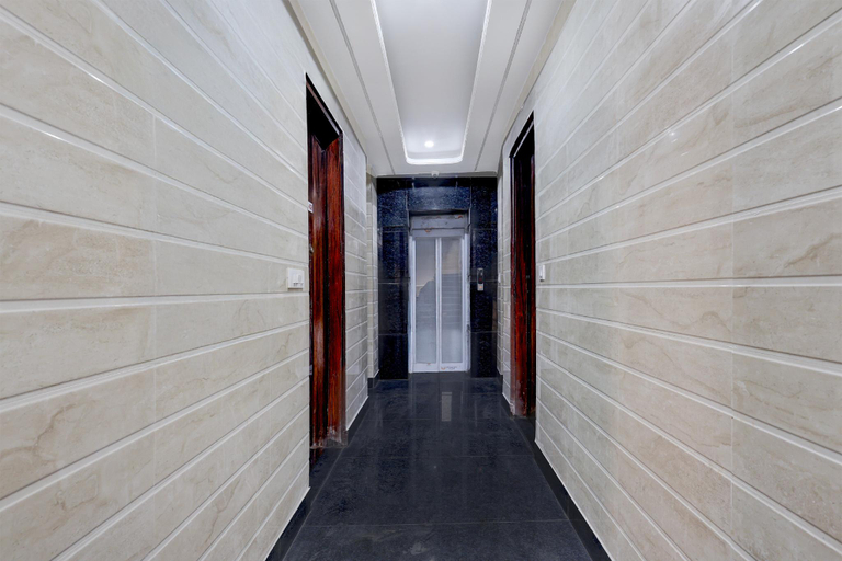 Facilities 5, Townhouse Phase 3 DLF Cyber City, Gurgaon