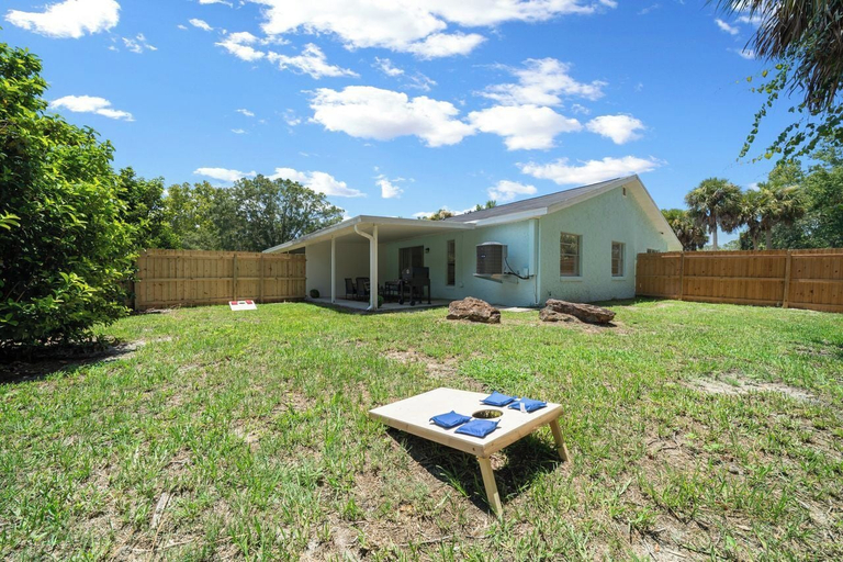 Property grounds 5, The Happy Haven Near Manatee Tours, Citrus