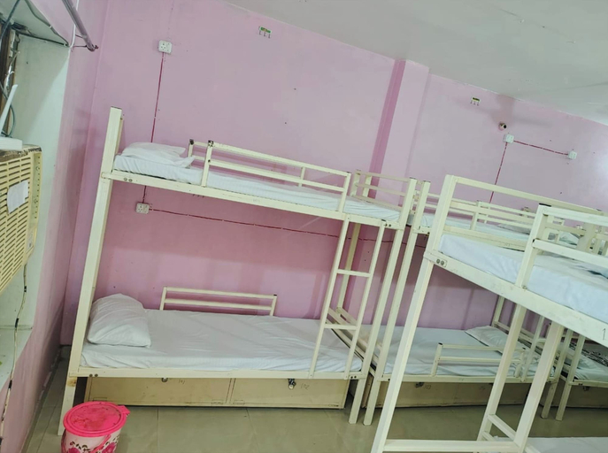 Room 4, Hotel Roof Top Lucknow, Lucknow