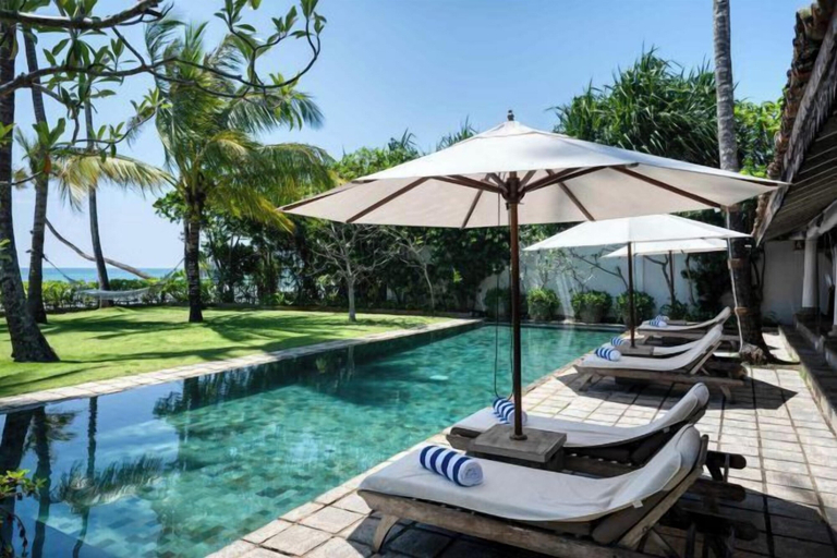 Outdoor pool, Samudra Beach Villa, Habaraduwa