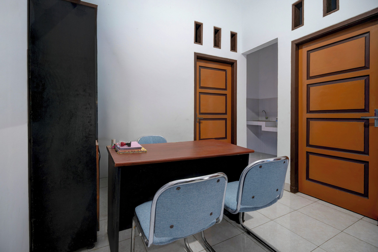 Reception 5, Hotel O 94843 Syariah Hj. Lilis Sukabumi, Sukabumi