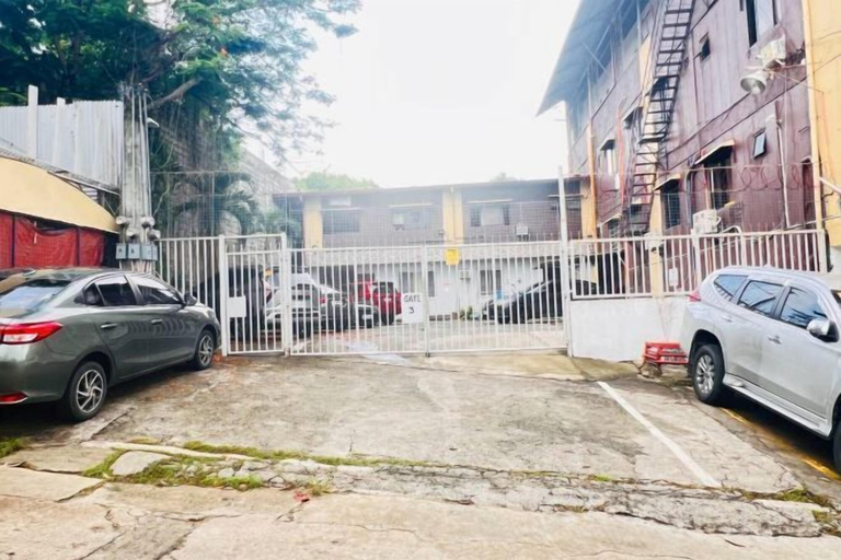 Parking, Introverts Inn Antipolo Taytay, Antipolo City