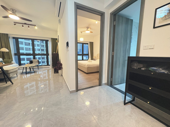 Living room 2, KLCC Agile Bukit Bintang---5 mins to TRX, Kuala Lumpur