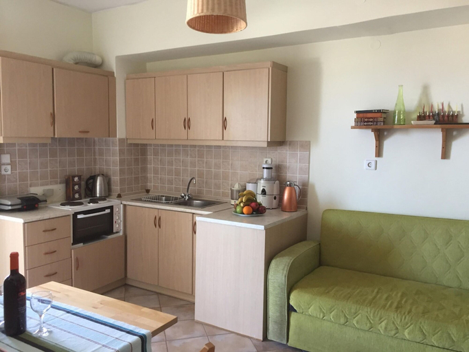 Room 3, Erieta sea View Apartment 50m From the Beach, Crete