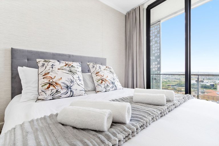Interior 5, Ellipse Waterfall 1607, City of Johannesburg