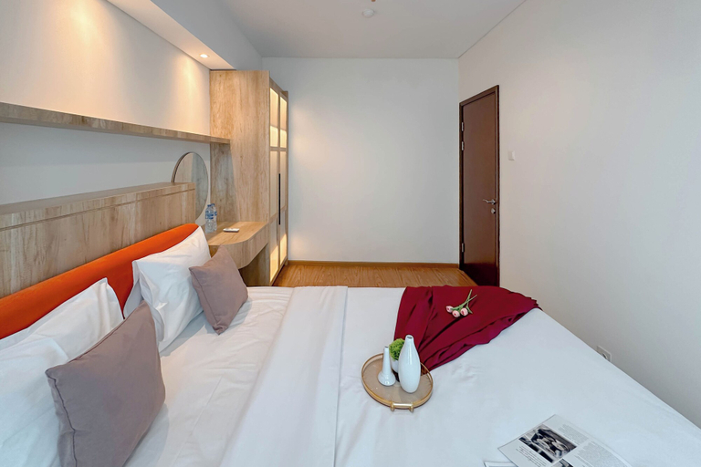 Room 2, Cozy And Homey 2Br At Grand Sungkono Lagoon Apartment, Surabaya