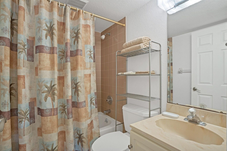 Bathroom 2, Punta Gorda 2-Bedroom Canalfront Condo with Dock and Pool 2 Condo, Charlotte