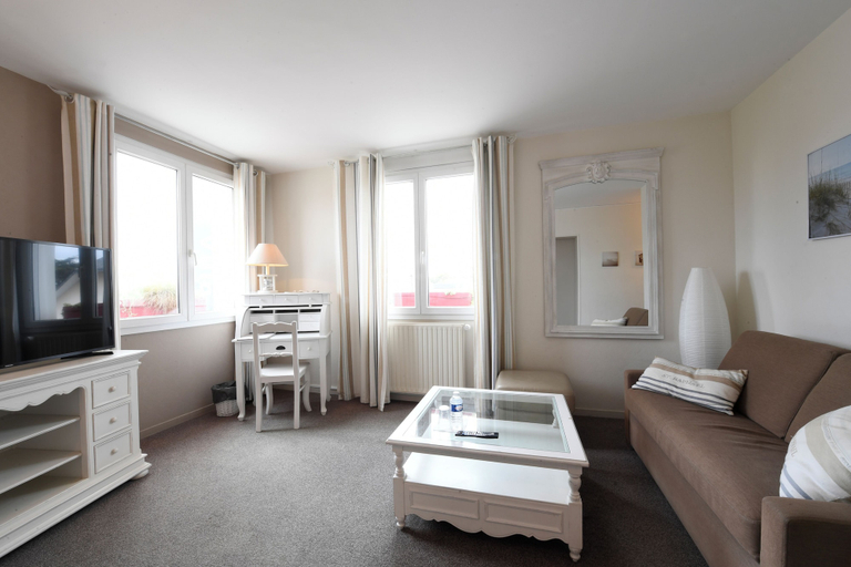 Room 2, LA VILLA JULIA, Manche