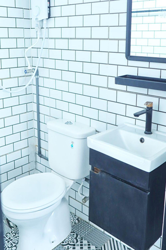 Bathroom 4, Aeden Villa, Roomstay & Homestay, Kuala Kangsar
