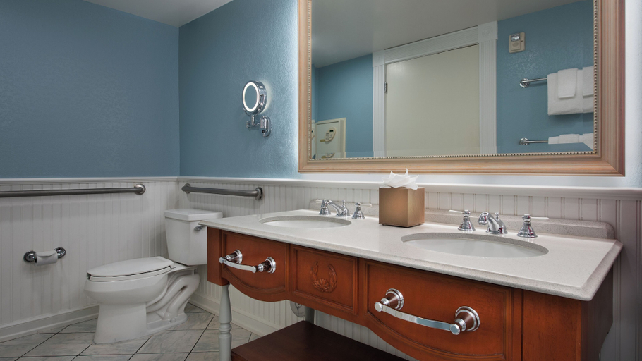 Bathroom 5, Disney's Port Orleans Resort - Riverside, Orange