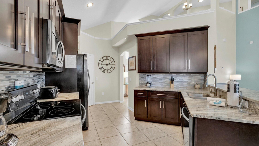Private kitchen 4, Windsor Palms Resort 5 Bedroom Home+Game Room 5 Home, Osceola