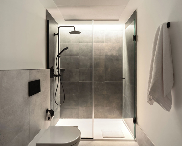 Bathroom 4, Limehome Alicante Avinguda de Jijona, Alicante