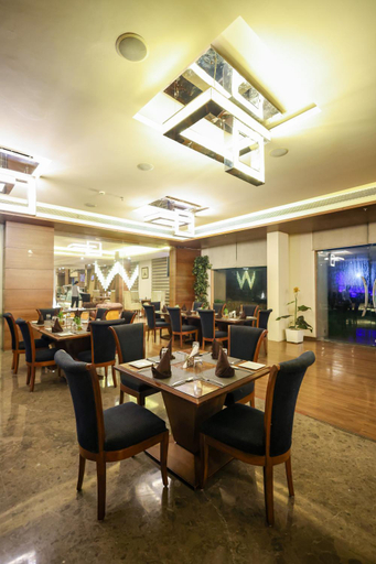 Food & Drinks 5, Godwin Meerut, Meerut