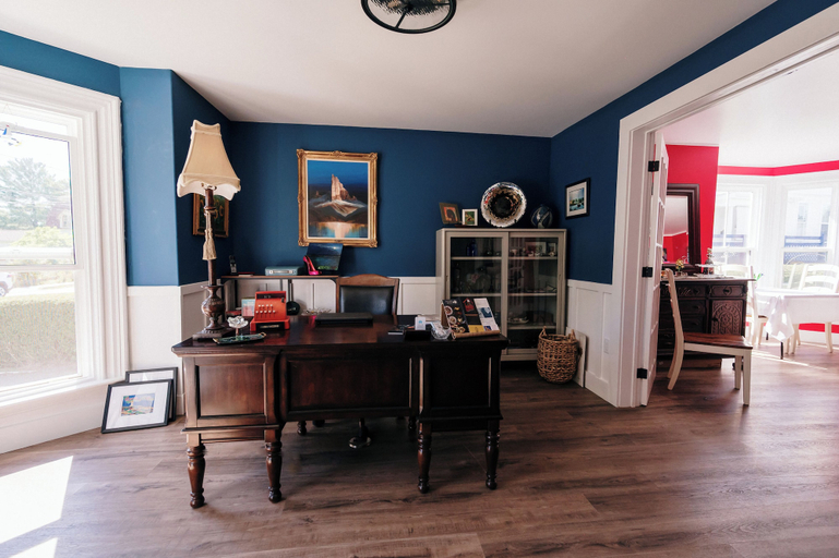 Reception, The Granville Affair, Annapolis