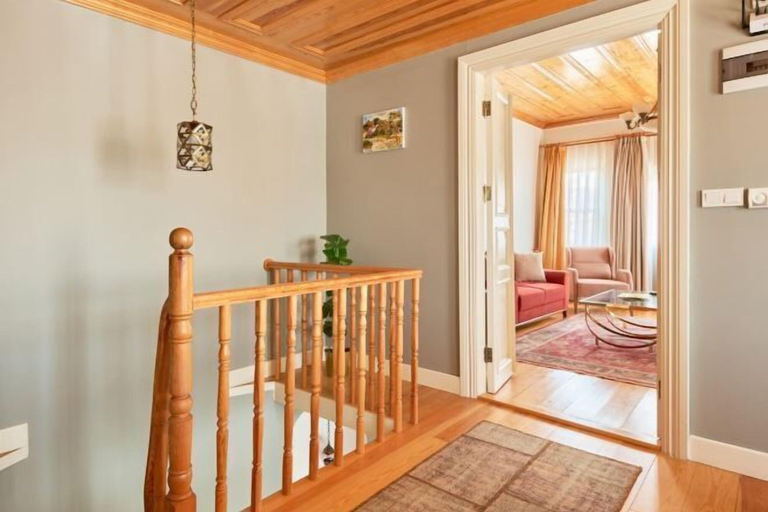 Bedroom 3, Nostalgic & Comfortable Historical Home!, Fatih