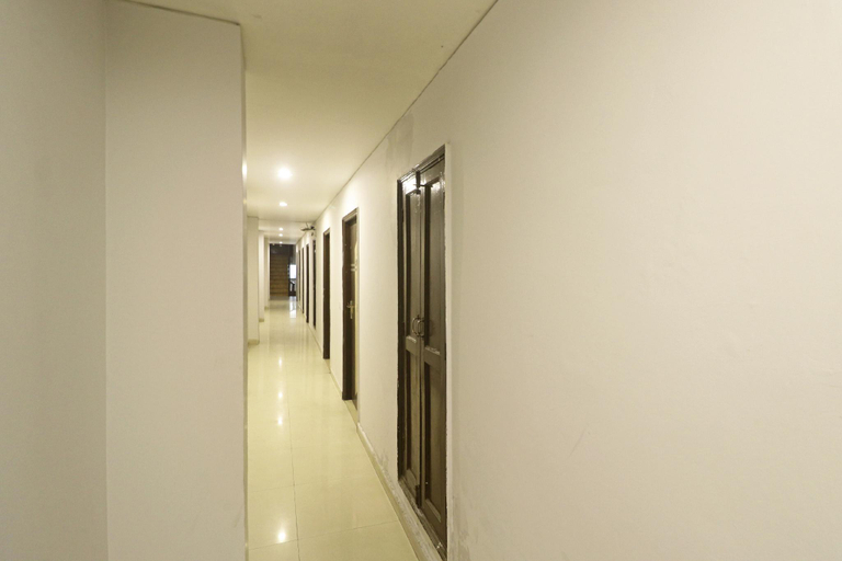 Others 4, Hotel Samara, Delhi