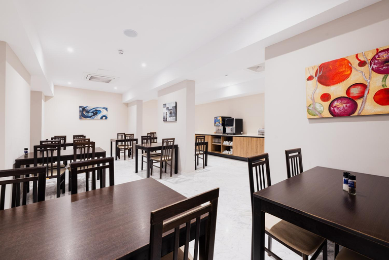 Food & Drinks 5, Porto Azzurro Aparthotel, Malta, Saint Paul's Bay