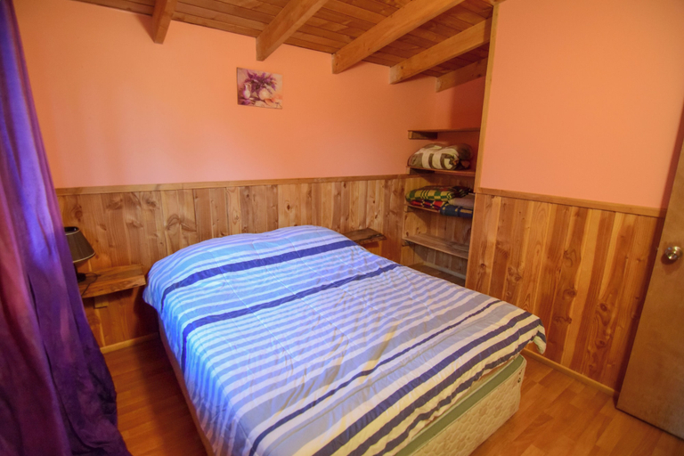 Room 3, Entre Hualles y Pellines, Cautín