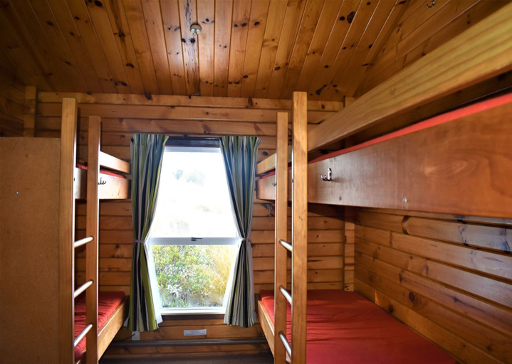 Room 5, Forest Lodge, Selwyn