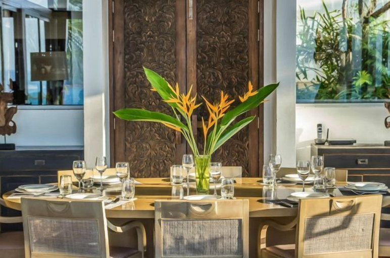 Food & Drinks 4, Laemsingh Villa 3 , Pulau Phuket