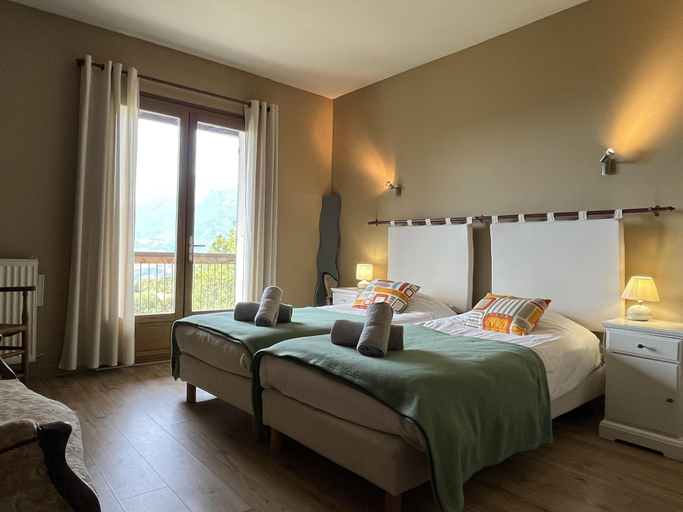 Room 2, Holiday Home With Sauna, Saint-sauveur, Hautes-Alpes