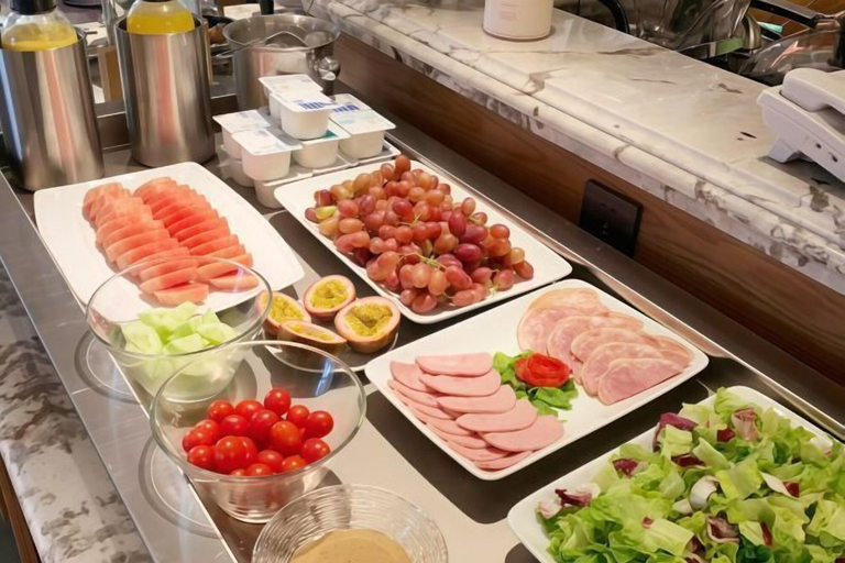 Food & Drinks 5, Royal Phoenix Hotel Bac Ninh, Bắc Ninh